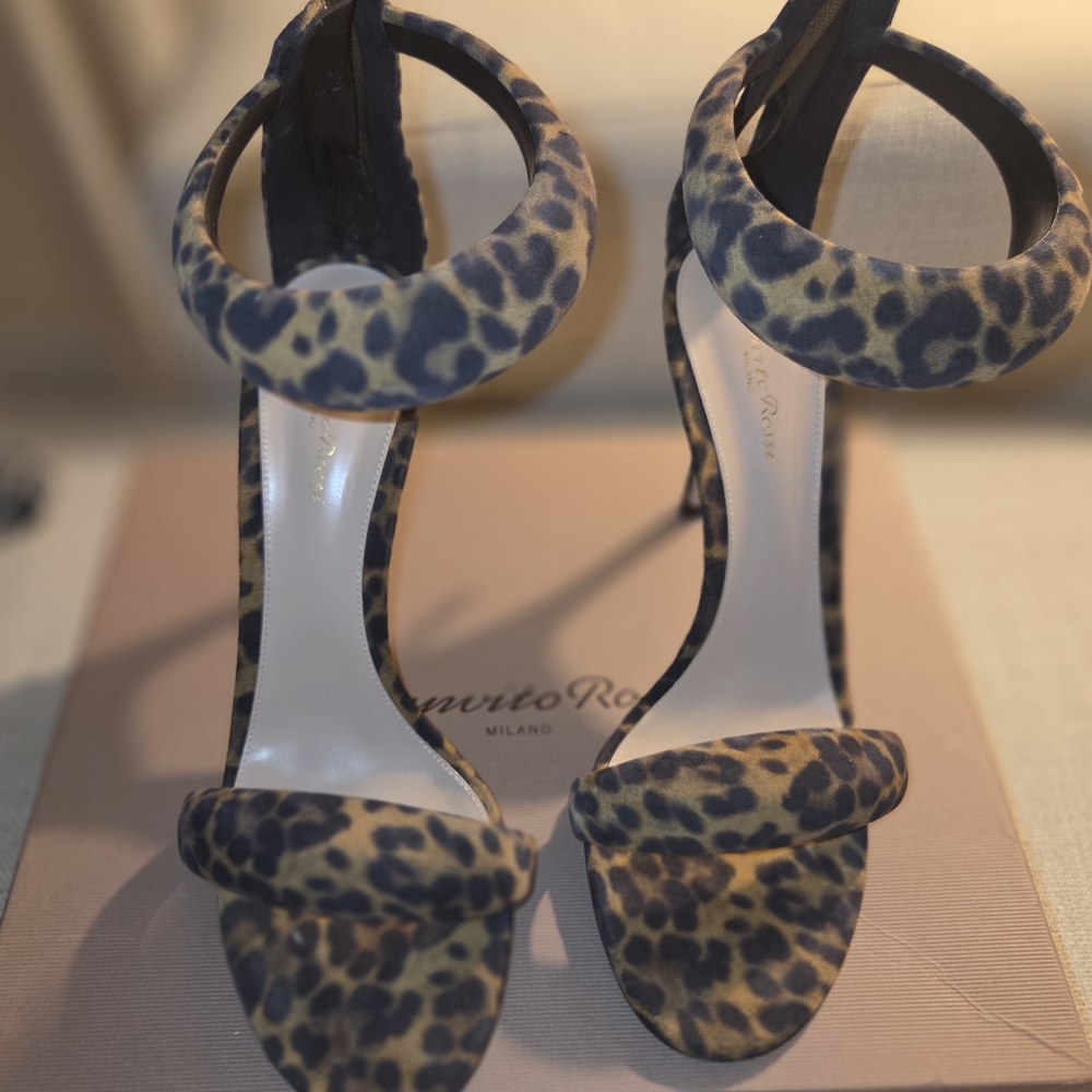 Gianvito Rossi Leopard Print Heels